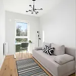 Apartmán Spacious In With Desks And Parking By Renters Poznaň