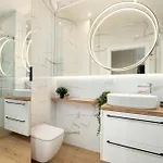 Spacious In With Desks And Parking By Renters Apartmán *