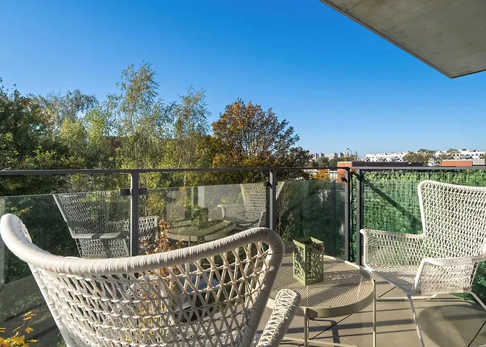 Spacious In With Desks And Parking By Renters Πόζναν